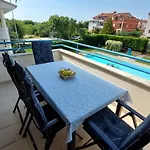 Lucija شقة روفينج