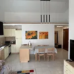 Lucija Apartamento *